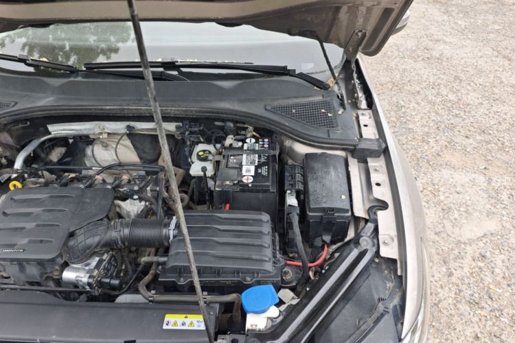 Used Volkswagen Bora 2020 1.5L Automatic Fashion Edition Engine Bay Left