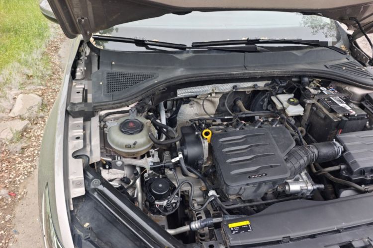 Used Volkswagen Bora 2020 1.5L Automatic Fashion Edition Engine Bay Right