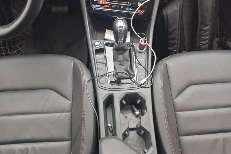 Used Volkswagen Bora 2020 280TSI DSG Luxury Edition Gear Lever