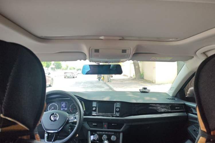 Used Volkswagen Bora 2020 1.5L Automatic Comfort Model Headliner
