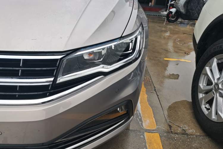 Used Volkswagen Bora 2020 280TSI DSG Luxury Edition Left Front Headlight