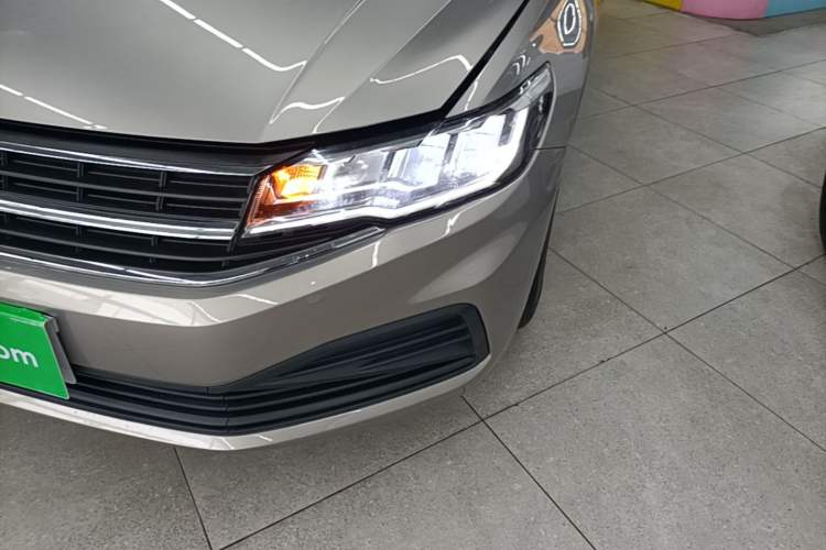 Used Volkswagen Bora 2020 1.5L Automatic Fashion Edition Left Front Headlight