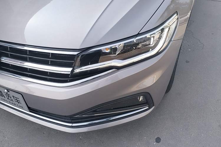 Used Volkswagen Bora 2020 1.5L Manual Comfort Version Left Front Headlight