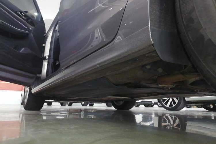 Used Volkswagen Bora 2020 1.5L Automatic Elite Version Left Side Sill