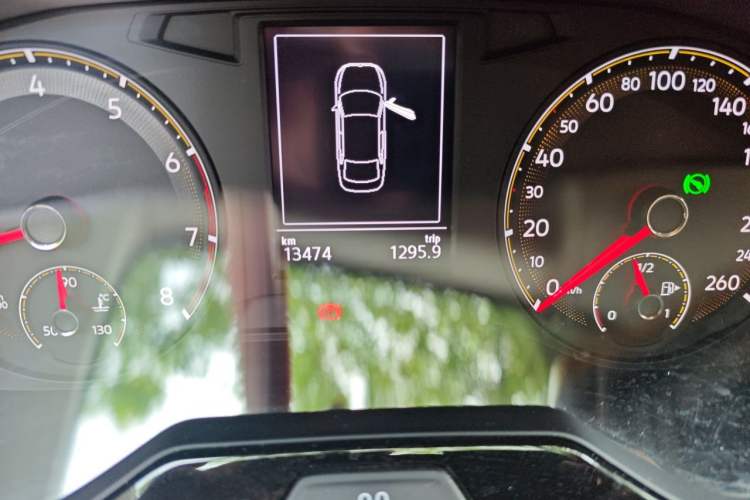 Used Volkswagen Bora 2020 1.5L Automatic Comfort Model Odometer Close Up