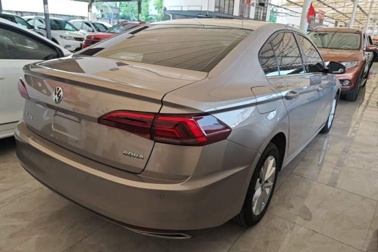 Used Volkswagen Bora 2020 1.5L Automatic Elite Version Rear Right 45 Deg