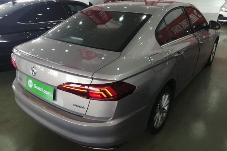 Used Volkswagen Bora 2020 1.5L Automatic Elite Version Rear Right 45 Deg