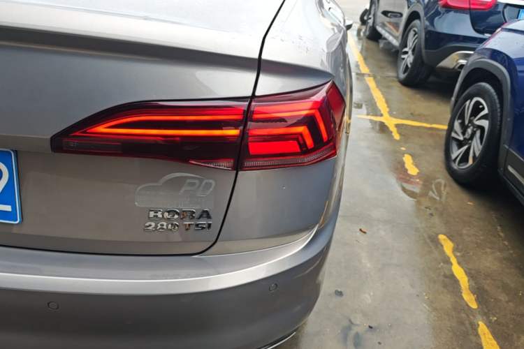 Used Volkswagen Bora 2020 280TSI DSG Luxury Edition Right Rear Taillight