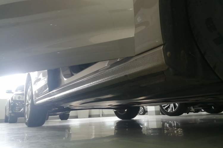 Used Volkswagen Bora 2020 1.5L Automatic Elite Version Right Side Sill