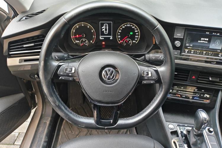 Used Volkswagen Bora 2020 1.5L Automatic Elite Version Steering Wheel