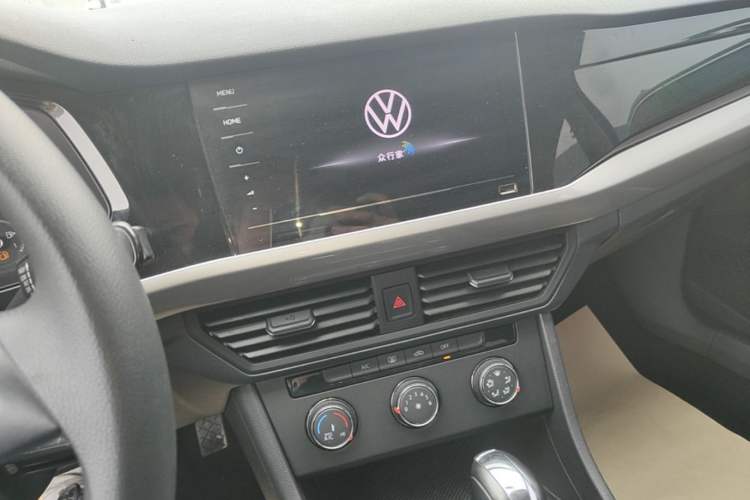 Used Volkswagen Bora 2021 1.5L Automatic Fashionable Smart Connectivity Version Audio And AC Panel
