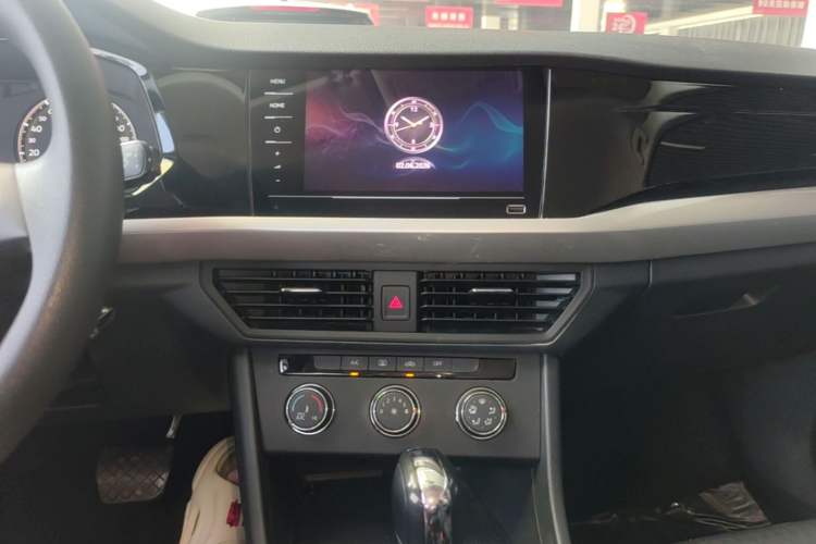 Used Volkswagen Bora 2021 1.5L Automatic Fashionable Smart Connectivity Version Audio And AC Panel