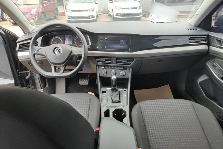 Used Volkswagen Bora 2021 1.5L Automatic Fashionable Smart Connectivity Version Center Console