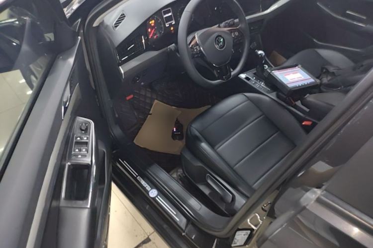 Used Volkswagen Bora 2021 1.5L Automatic Fashionable Smart Connectivity Version Driver Seat