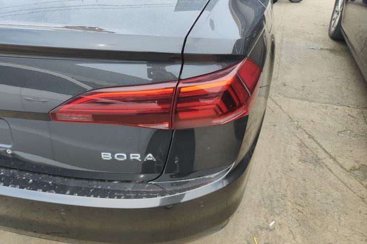 Used Volkswagen Bora 2021 1.5L Automatic Fashionable Smart Connectivity Version Exterior 3