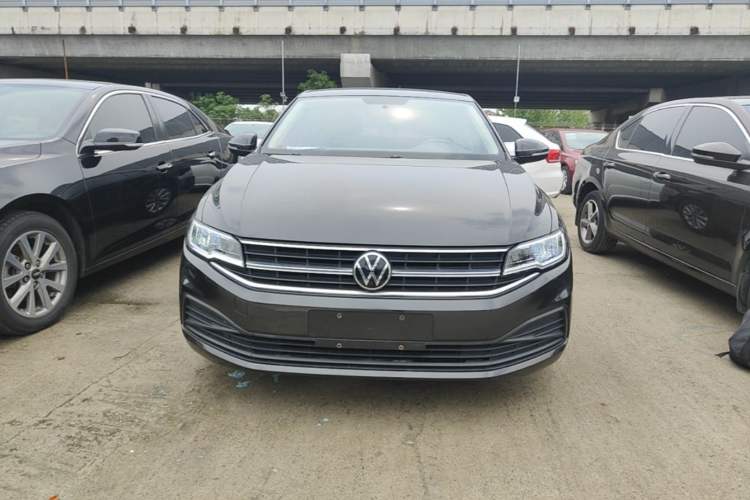 Used Volkswagen Bora 2021 1.5L Automatic Fashionable Smart Connectivity Version Front