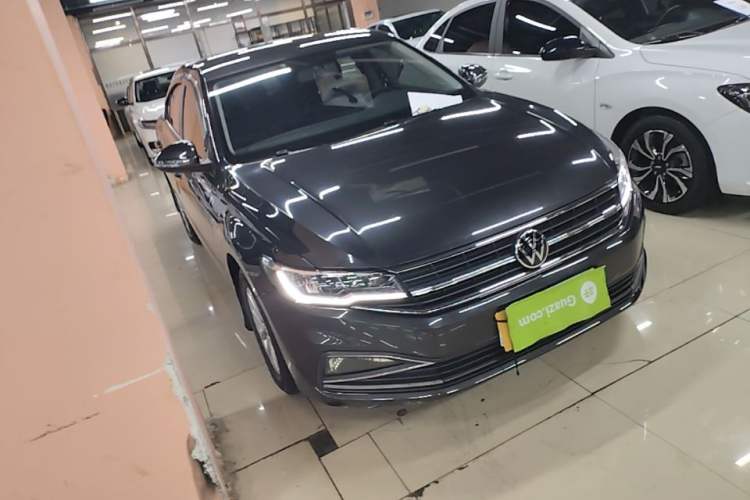 Used Volkswagen Bora 2021 1.5L Automatic Fashionable Smart Connectivity Version Front Right 45 Deg