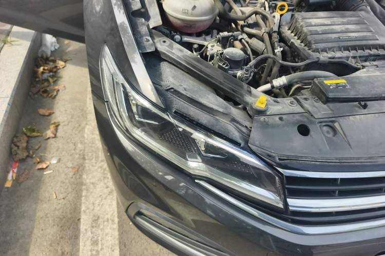 Used Volkswagen Bora 2021 280TSI DSG Elite Smart Connectivity Version Right Front Headlight