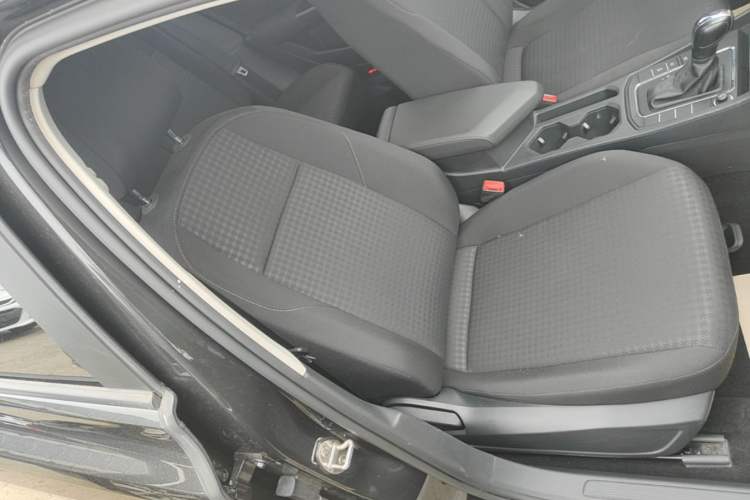Used Volkswagen Bora 2021 1.5L Automatic Fashionable Smart Connectivity Version Right Front Seat