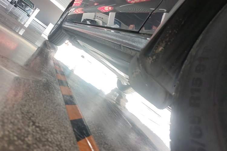 Used Volkswagen Bora 2021 1.5L Automatic Fashionable Smart Connectivity Version Right Side Sill