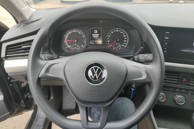 Used Volkswagen Bora 2021 1.5L Automatic Fashionable Smart Connectivity Version Steering Wheel