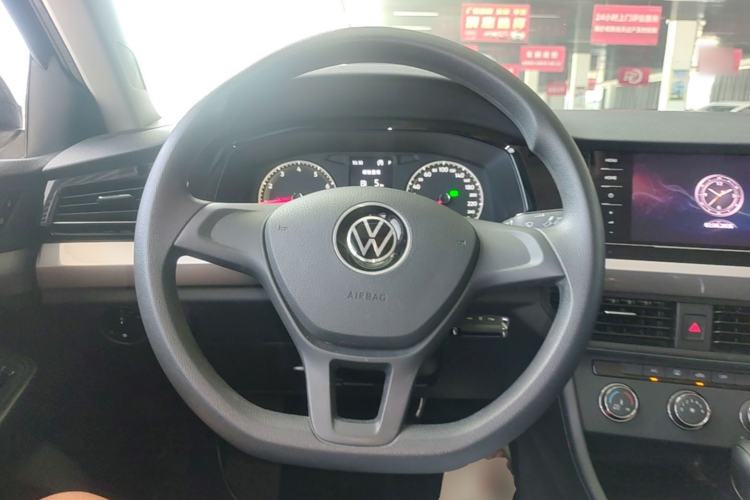Used Volkswagen Bora 2021 1.5L Automatic Fashionable Smart Connectivity Version Steering Wheel