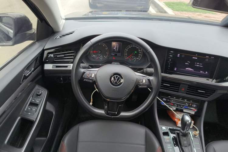 Used Volkswagen Bora 2021 1.5L Automatic Elite Smart Connect Edition Steering Wheel