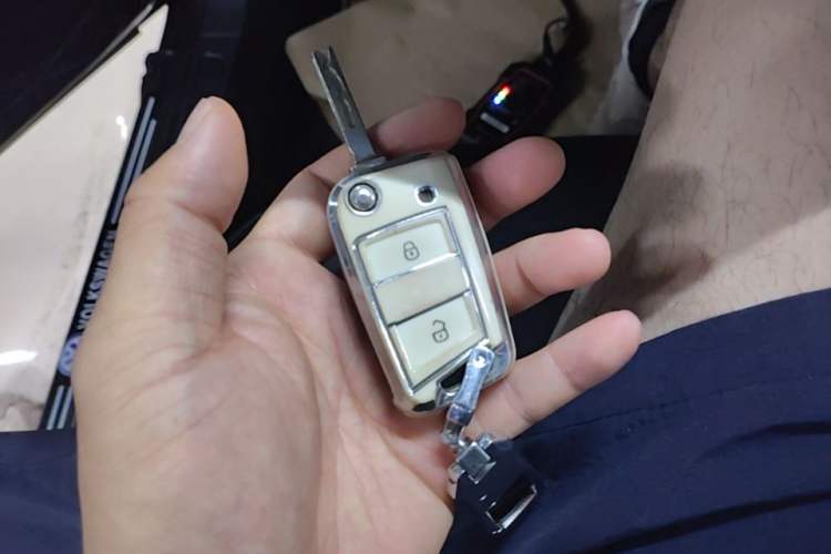 Used Volkswagen Bora 2021 1.5L Automatic Fashionable Smart Connectivity Version Vehicle Key