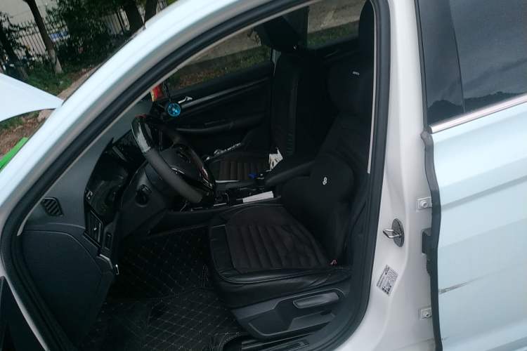 Used Volkswagen Bora 2021 1.5L Automatic Elite Smart Connect Edition Left Front Seat