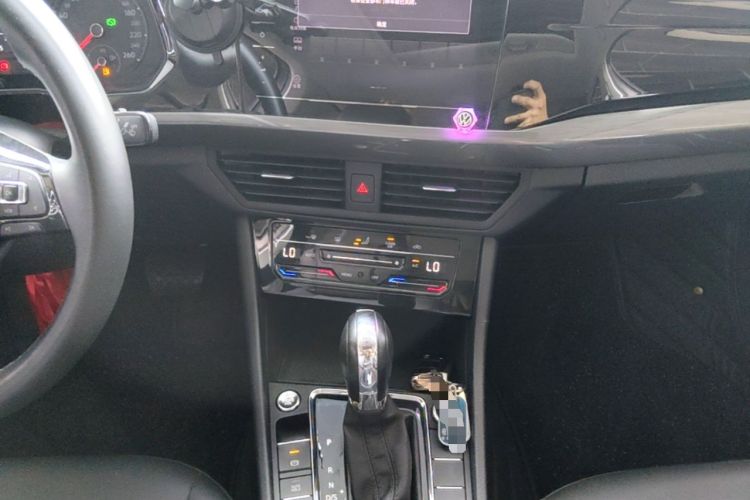 Used Volkswagen Bora 2021 1.5L Automatic Elite Smart Connect Edition Audio And AC Panel