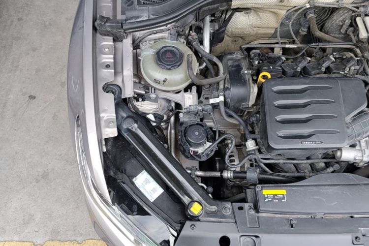 Used Volkswagen Bora 2021 1.5L Automatic Elite Smart Connect Edition Engine Bay Right