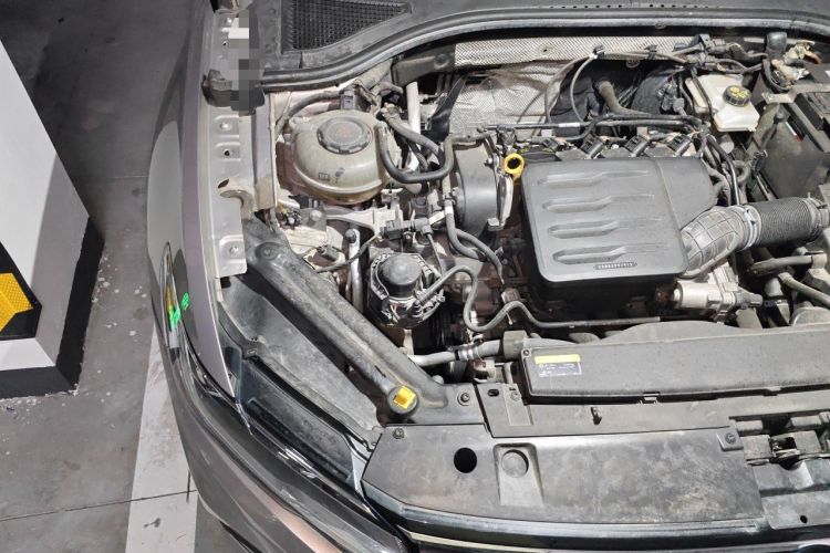 Used Volkswagen Bora 2021 1.5L Automatic Elite Smart Connect Edition Engine Bay Right