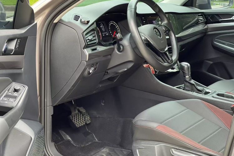 Used Volkswagen Bora 2021 1.5L Automatic Comfort Smart Connect Edition Interior 5