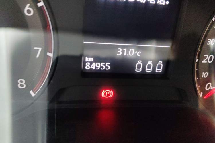 Used Volkswagen Bora 2021 1.5L Automatic Elite Smart Connect Edition Odometer Close Up