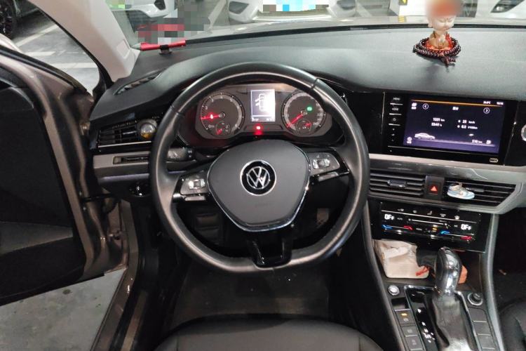 Used Volkswagen Bora 2021 1.5L Automatic Elite Smart Connect Edition Steering Wheel