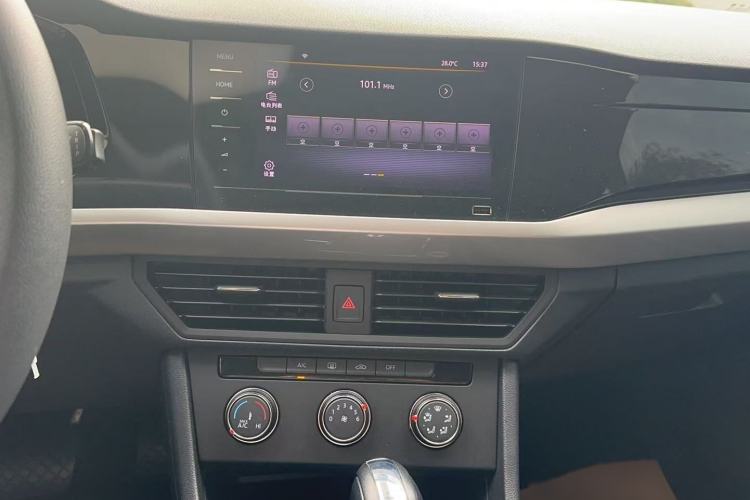 Used Volkswagen Bora 2021 1.5L Automatic Fashionable Smart Connectivity Version Audio And AC Panel