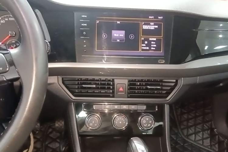 Used Volkswagen Bora 2021 1.5L Automatic Comfort Smart Connect Edition Audio And AC Panel
