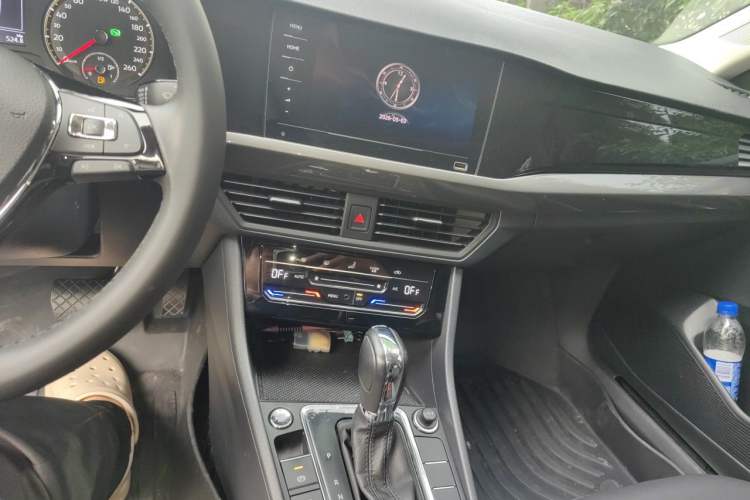 Used Volkswagen Bora 2021 1.5L Automatic Elite Smart Connect Edition Audio And AC Panel