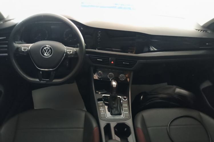 Used Volkswagen Bora 2021 1.5L Automatic Comfort Smart Connect Edition Center Console
