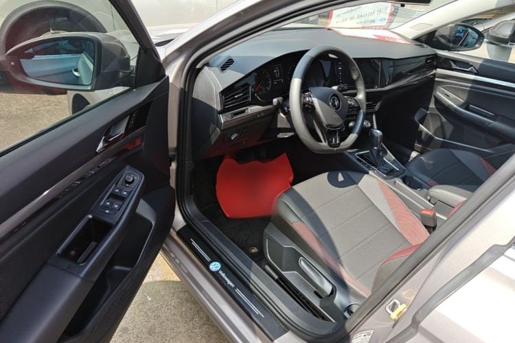 Used Volkswagen Bora 2021 1.5L Automatic Comfort Smart Connect Edition Driver Seat