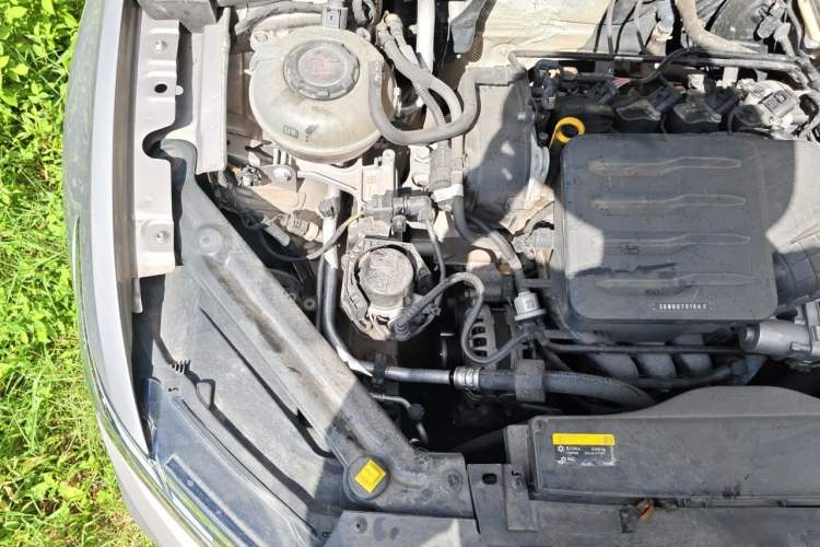 Used Volkswagen Bora 2021 1.5L Automatic Elite Smart Connect Edition Engine Bay Right