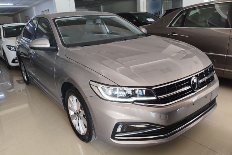 Used Volkswagen Bora 2021 1.5L Automatic Comfort Smart Connect Edition Front Right 45 Deg