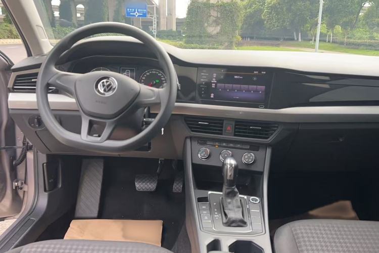 Used Volkswagen Bora 2021 1.5L Automatic Fashionable Smart Connectivity Version Interior 4