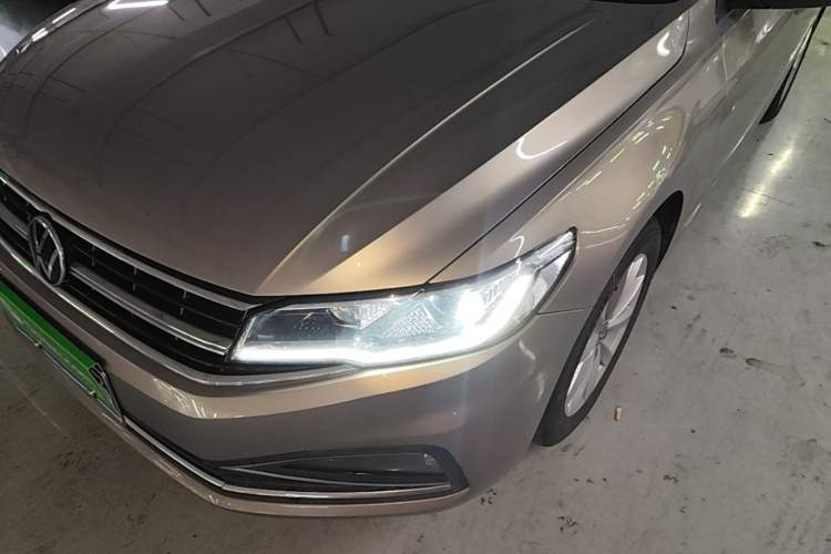 Used Volkswagen Bora 2021 1.5L Automatic Comfort Smart Connect Edition Left Front Headlight
