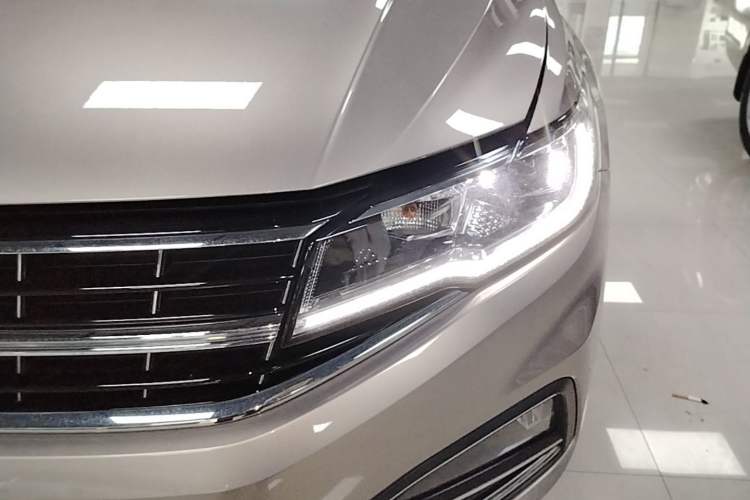 Used Volkswagen Bora 2021 1.5L Automatic Elite Smart Connect Edition Left Front Headlight