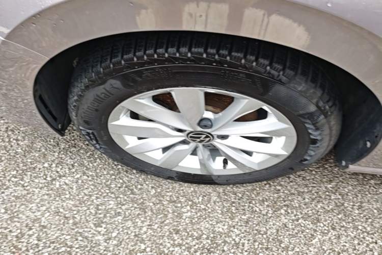 Used Volkswagen Bora 2021 1.5L Automatic Elite Smart Connect Edition Left Front Wheel Hub