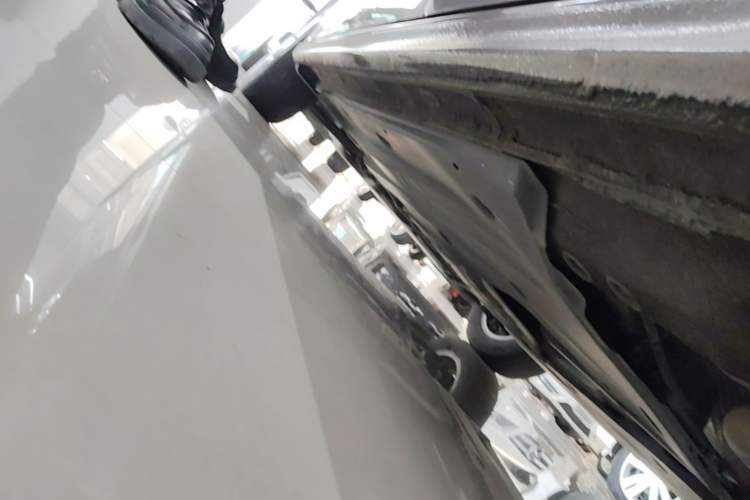 Used Volkswagen Bora 2021 1.5L Automatic Fashionable Smart Connectivity Version Left Side Sill