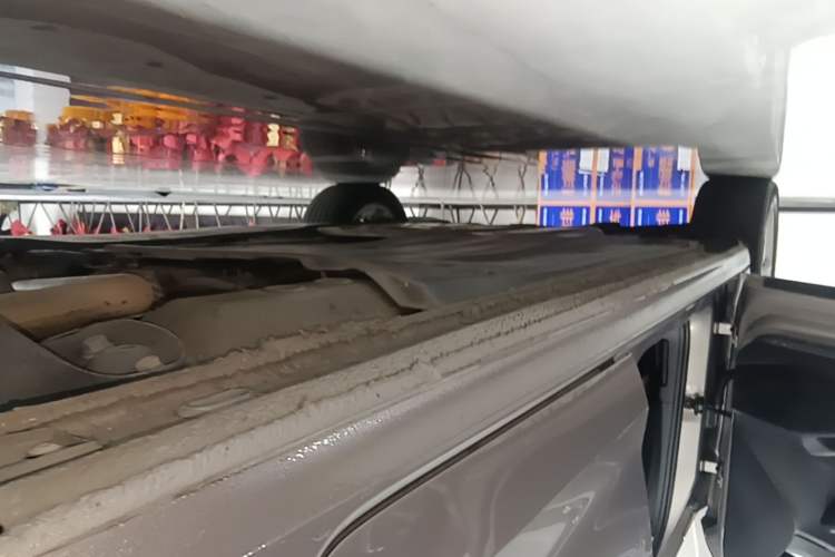 Used Volkswagen Bora 2021 1.5L Automatic Comfort Smart Connect Edition Left Side Sill
