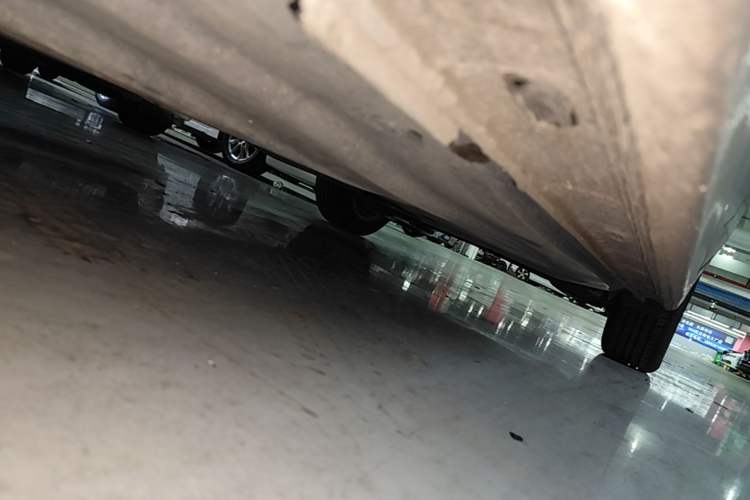 Used Volkswagen Bora 2021 1.5L Automatic Comfort Smart Connect Edition Left Side Sill