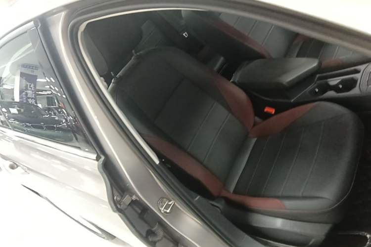 Used Volkswagen Bora 2021 1.5L Automatic Comfort Smart Connect Edition Right Front Seat